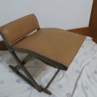 Антикварно сгъваемо столче за крака, снимка 1 - Антикварни и старинни предмети - 42541060