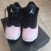 Оригинални nike air Jordan , снимка 2 - Детски маратонки - 36244411