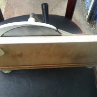 Стара ръчна машина за рязане на хляб салам от ГДР, снимка 4 - Обзавеждане на кухня - 40975371