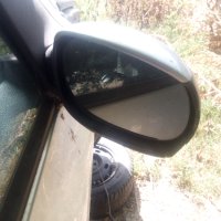 Дясно  странично огледало Peugeot 206  (08.1998 - 12.2012, снимка 1 - Части - 41627812