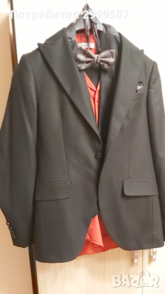Мъжки костюм, снимка 1