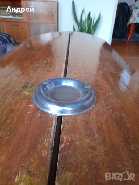 Стар метален пепелник, снимка 1
