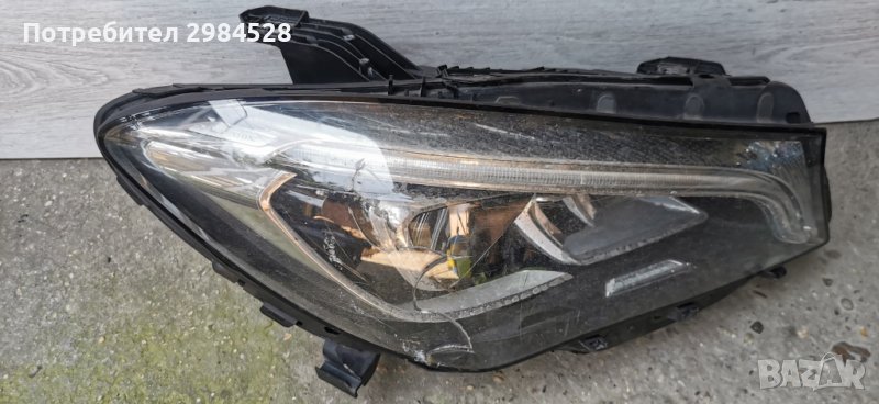 Фар за Mercedes CLA W117 / Мерцедес ЦЛА В117, снимка 1