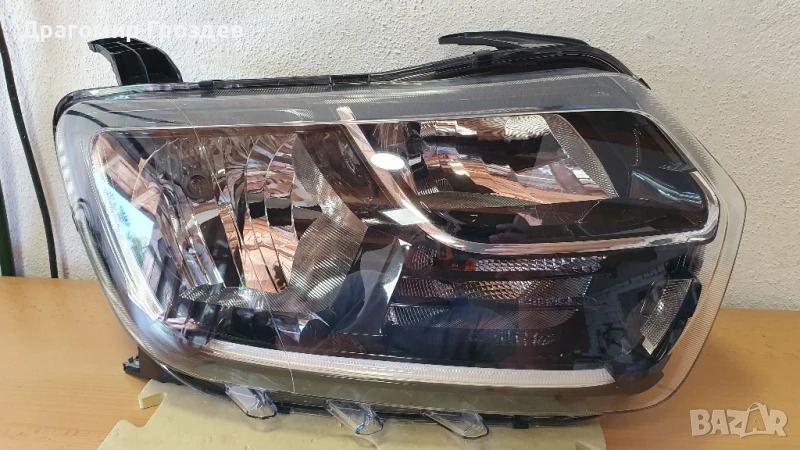 Оригинален, оборудван десен фар за Dacia Duster / Дачия Дъстър (2017-2022), снимка 1