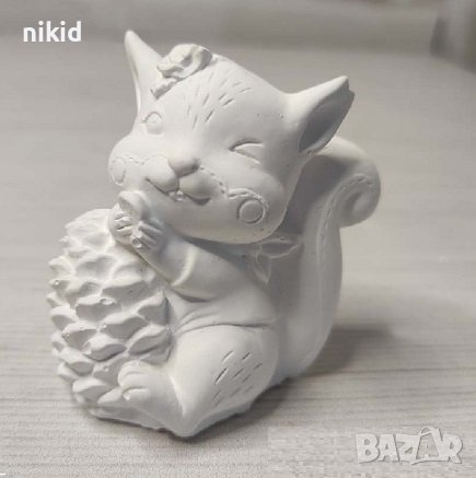 3d катерица със шишарка силиконов молд форма фондан гипс свещ, снимка 1