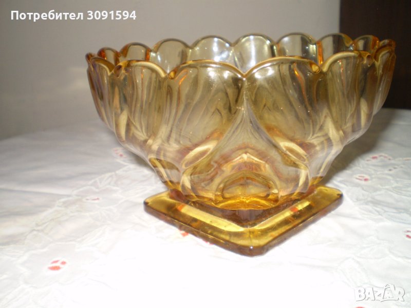 Винтидж арт деко 1930 стъклена купа кехлибарен цвят , снимка 1