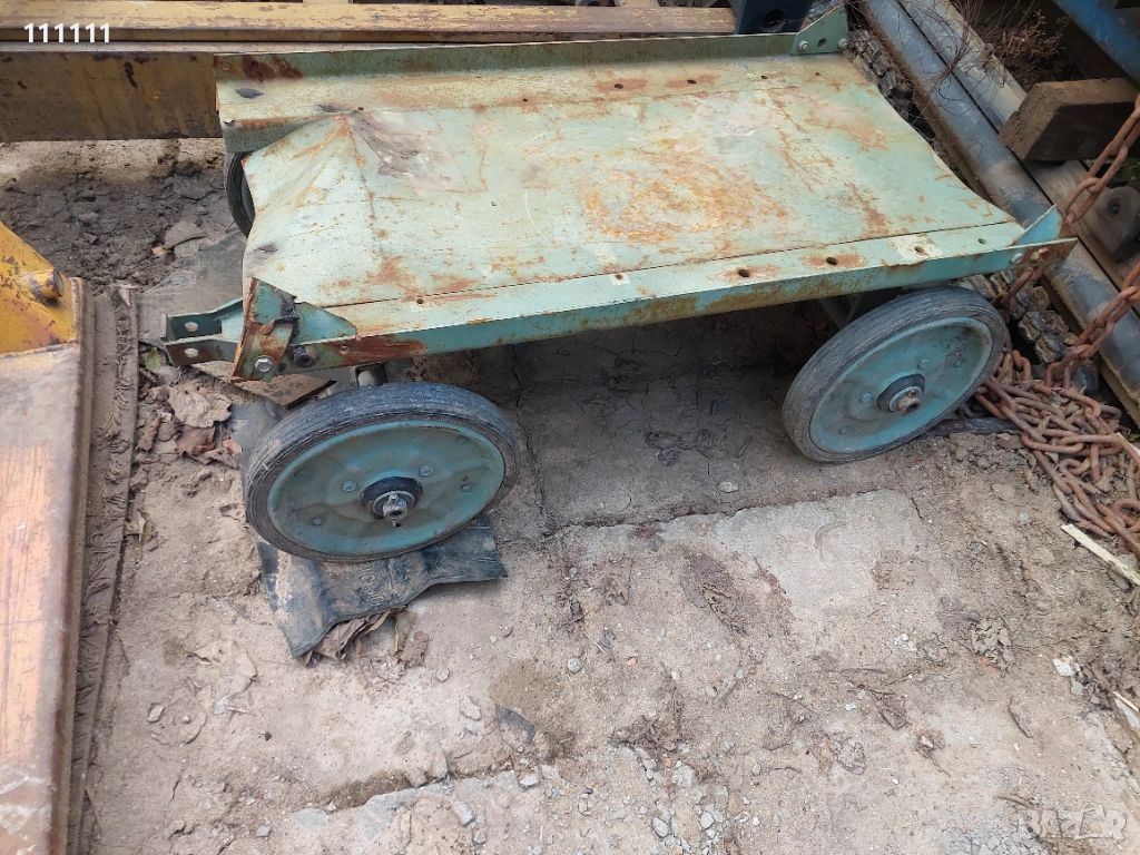 Количка с четири колела , снимка 1