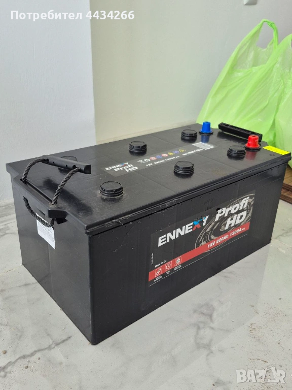 Продава се тягов акумулатор 220 Ah, снимка 1