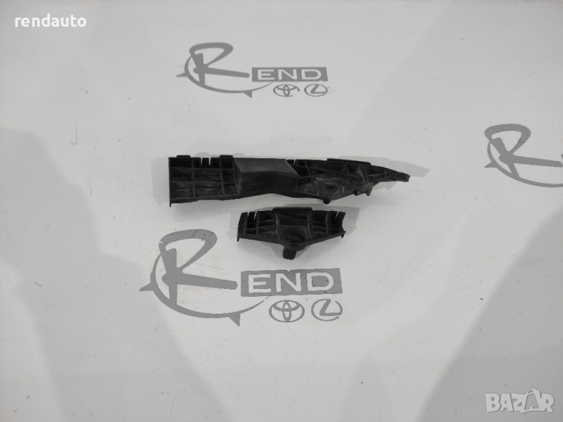 Задни десни държачи водачи за броня Toyota Avensis Verso 2001-2009, снимка 1