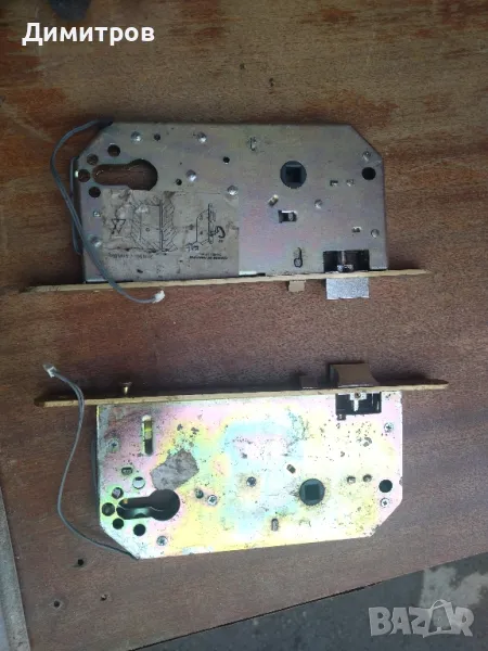 Брава за врата, снимка 1