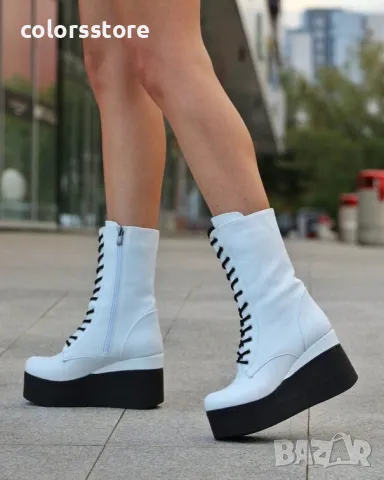 Боти на платформа - бяла кожа с черно ходило и черни връзки - VP1