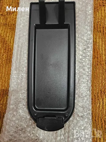 Капак подлакътник Голф 4, снимка 3 - Аксесоари и консумативи - 49666461