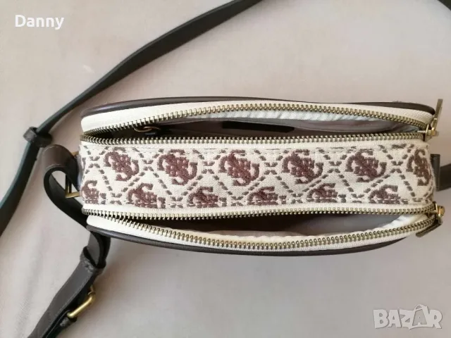 Мъжка чанта с презрамка Guess, снимка 3 - Чанти - 49422661