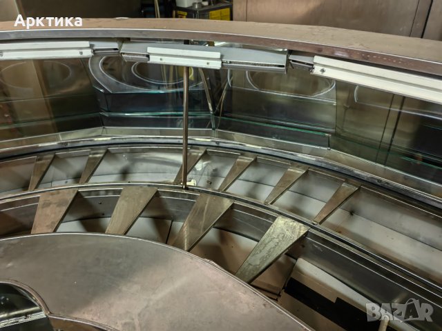 Хладилна витрина за сладолед, снимка 5 - Хладилни витрини и фризери - 41229612