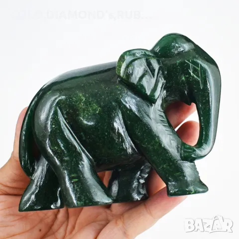 НЕФРИТ ! Истински резбован слон от нефрит 1823,00 Cts 