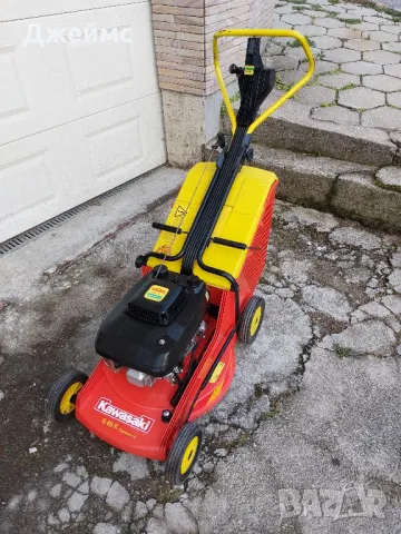 Бензинова самоходна косачка Kawasaki
, снимка 3 - Градинска техника - 49592625
