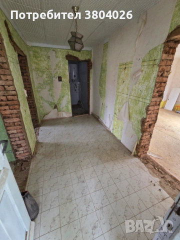 Продава се просторна къща с огромен двор 2800 кв.м, снимка 4 - Къщи - 53622066