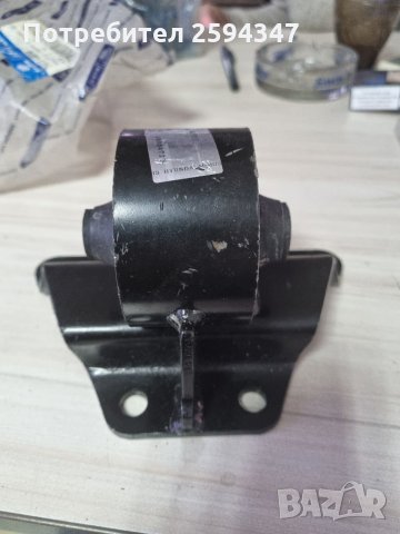 HYUNDAI H100 2.5D-TD 1993-2007г ТАМПОН ДВИГАТЕЛ ЗАДЕН HMC, снимка 2 - Части - 35905663