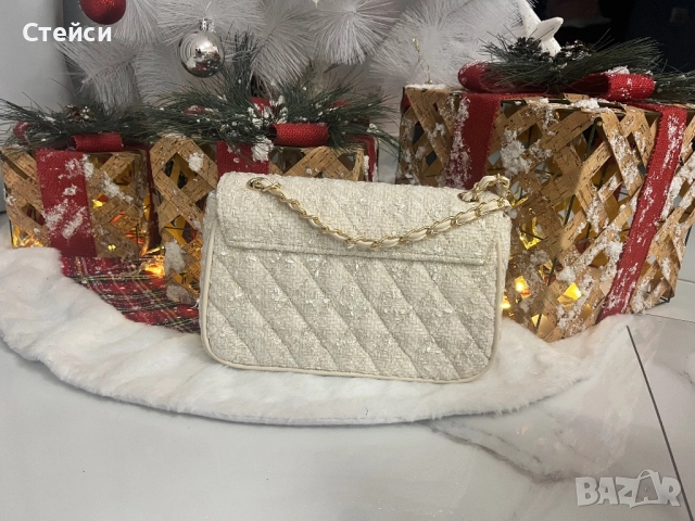 Дамски чанти от букле Guess , снимка 3 - Чанти - 52967318