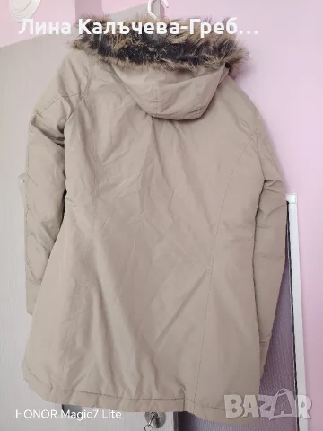 Guess зимно яке, снимка 3 - Якета - 56326828