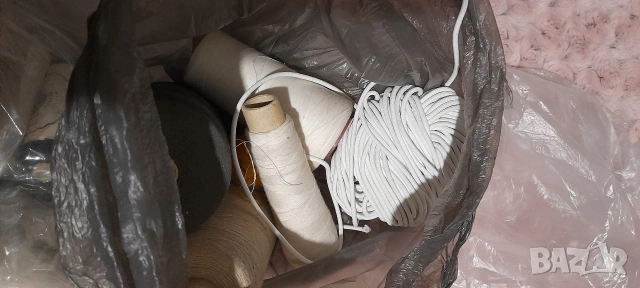 Макари, конци, ресни, копчета, снимка 3 - Други стоки за дома - 53047872