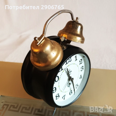 Часовник будилник ARADORA с кабанки стар работещ, снимка 6 - Антикварни и старинни предмети - 53618924