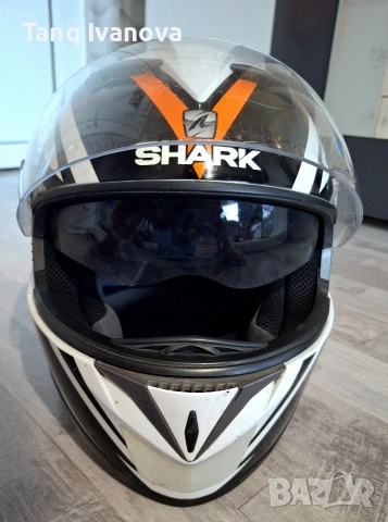 Мото каска SHARK, снимка 5 - Спортна екипировка - 53470817