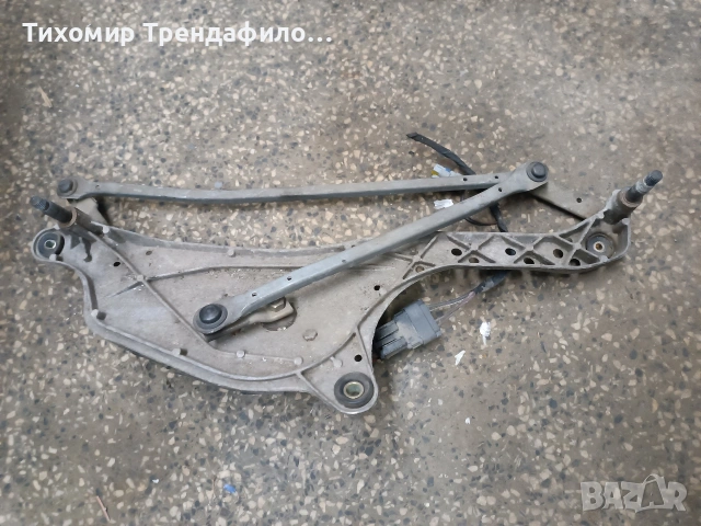 8200000525 54508211 моторче механизъм чистачки рено лагуна 2002г. Renault Laguna