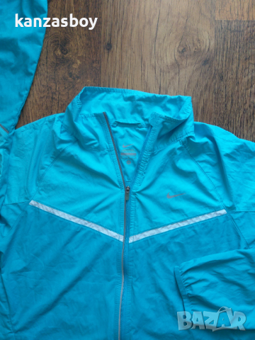Nike Windfly Jacket - страхотна дамска ветровка , снимка 2 - Спортни екипи - 36358544