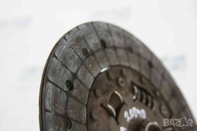  Феродов диск за Toyota Corolla E12 2.0d4d 90к.с. (2001-2007), снимка 3 - Части - 41970713