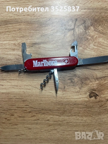 Victorinox , снимка 3 - Ножове - 53454404