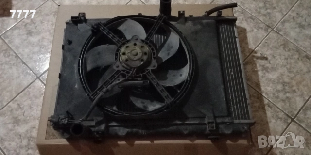 Радиатор Volvo v40