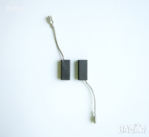 Въглено-графитна четка с извод и накрайник каб.обувка 5x8x17,5mm, снимка 1 - Друга електроника - 42633844