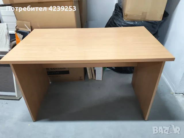 Продавам бюро, използвани, но без следи от употреба