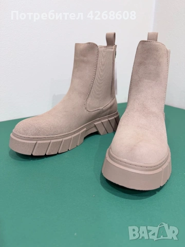 Велурени боти, снимка 2 - Дамски боти - 53595361