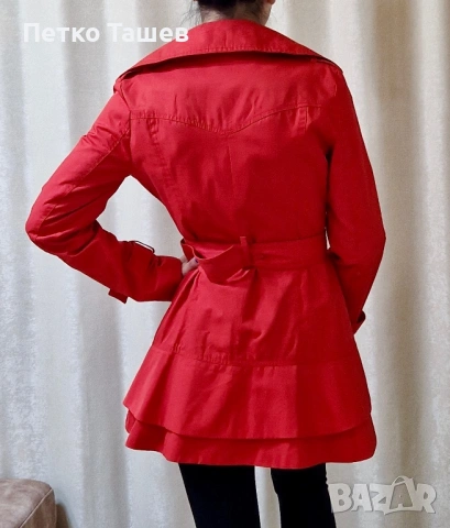 GUESS /Червен Тренчкот / Шлифер, снимка 4 - Шлифери - 53574800