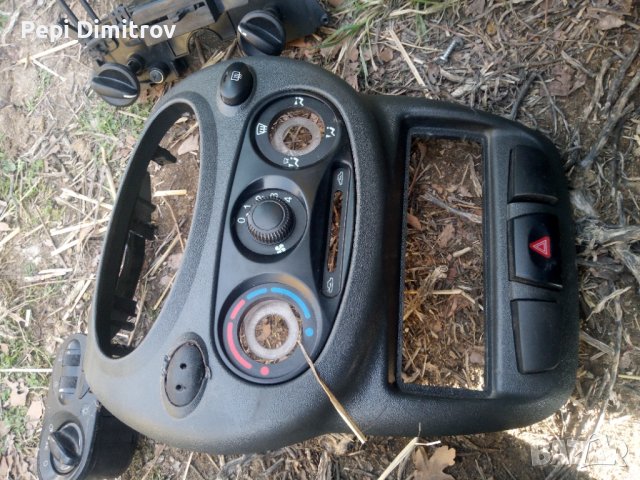 Централна конзола Лада калина 2004-2013, снимка 2 - Части - 40074278