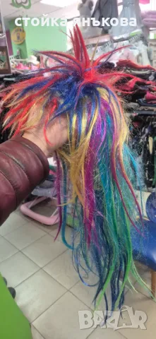 Продавам многоцветна перука, снимка 4 - Аксесоари за коса - 49742004