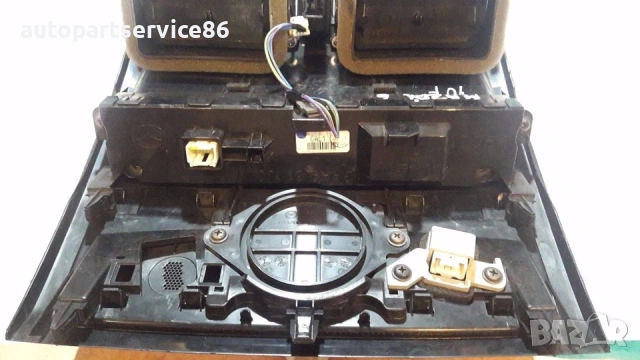 Централни духалки с дисплей за информация за Mazda 6 2.2D (2008) GAA9611J0, снимка 3 - Части - 53611544