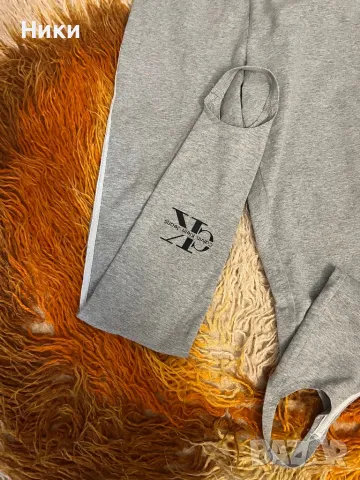 Calvin Klein-дамски клин, снимка 4 - Клинове - 49176664