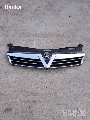 Фейсова решетка за Опел Астра Н , снимка 1