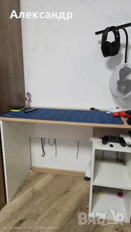 Письменный стол / парта (2 штуки), снимка 1