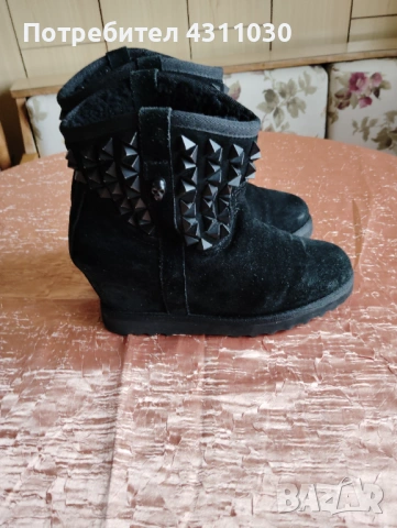 Ботуши / боти на платформа с шипове и черепи ASH YOKO 38, снимка 2 - Дамски боти - 53403926
