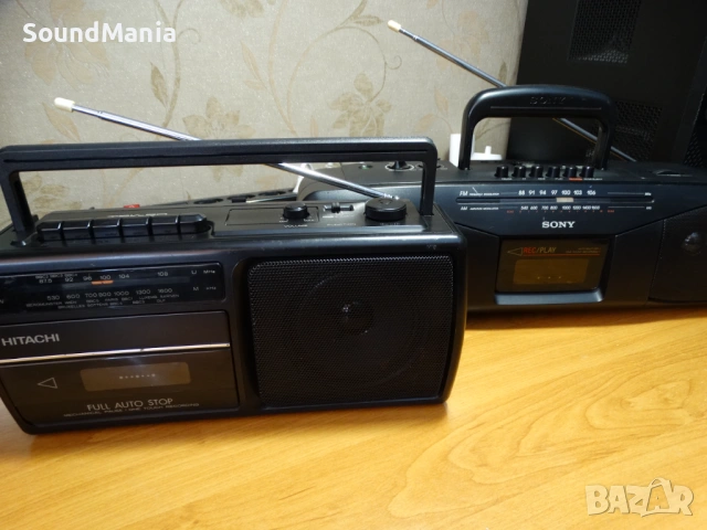 SONY CFS-204 и HITACHI TRK-60 в комплект ...