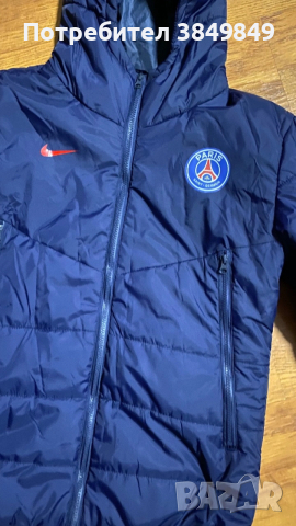 Nike M/L якета, снимка 4 - Якета - 53296131