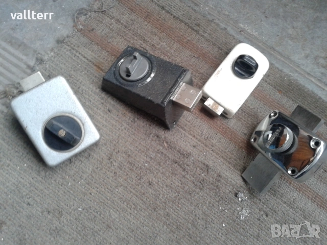 резета,касетофон за кола ретросвредел бензин.плочи за печки.апликации, снимка 9 - Други стоки за дома - 53260084