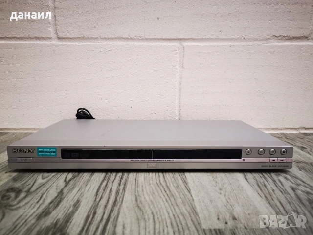 страхотен отвсякъде оригинален мп3 дивиди плеър на Сони сребрист 