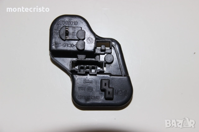 Платка вътрешен десен стоп VW Golf 6 хечбек (2008-2013г.) десен ламподържач 5K0945260 89090010 дясна, снимка 2 - Части - 52972430