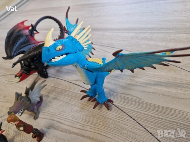 Фигурки на дракони „How To Train Your Dragon“ и Динозаври, снимка 16 - Фигурки - 50407656