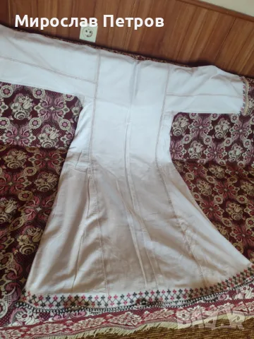 Женска дреха от старо време, снимка 4 - Антикварни и старинни предмети - 49163409